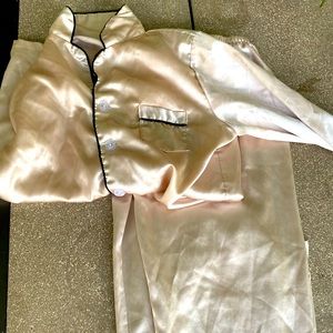 Girls silk pajamas set